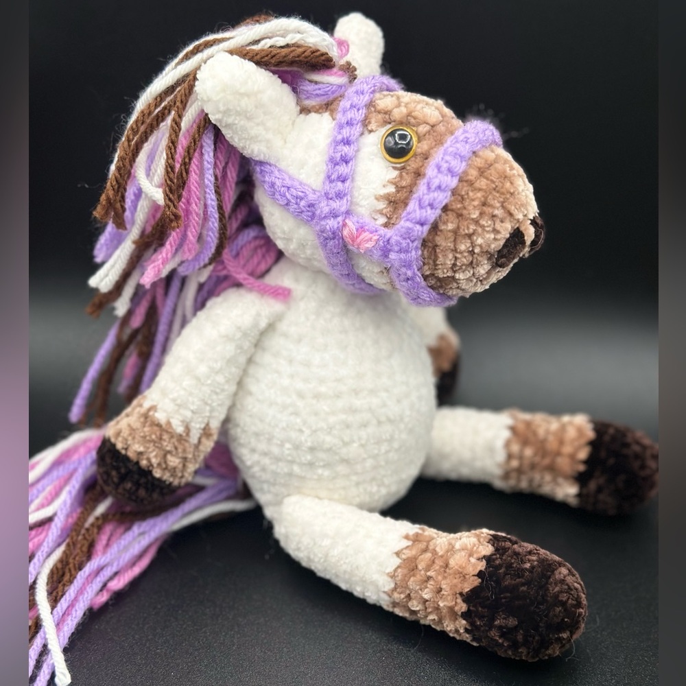 Amigurumi handmade white horse